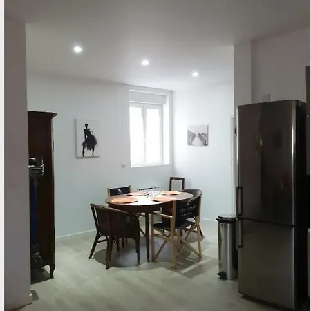 Apartment Hyper-centre Avec Sauna Et Parking Prive *