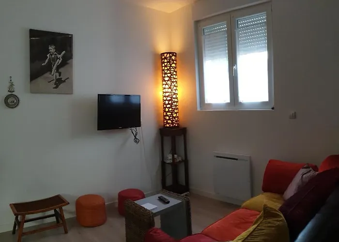 Hyper-centre Avec Sauna Et Parking Prive Apartament