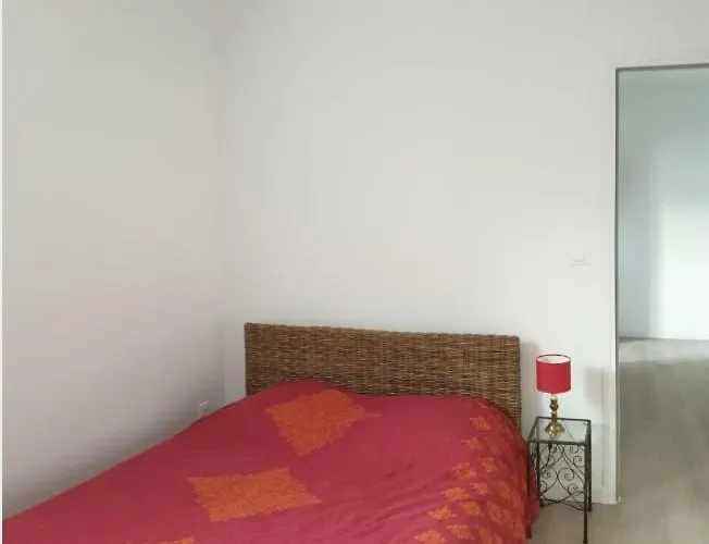 Hyper-centre Avec Sauna Et Parking Prive 아파트 *